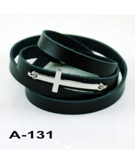 Кожаный браслет с крестом A131